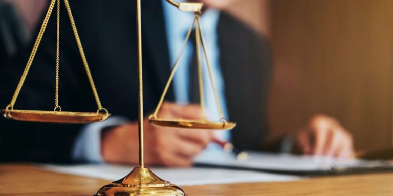 Graduação em direito: OAB vai à justiça contra cursos a distância