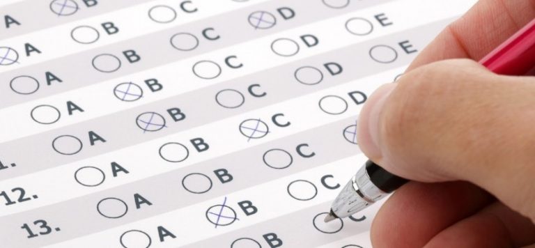 Concursos públicos abertos na área jurídica têm remuneração de até R$ 33.689,11