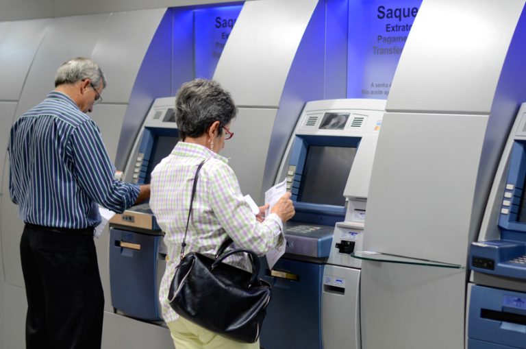 Acusado de praticar estelionato contra idosos em Goiás vai permanecer preso