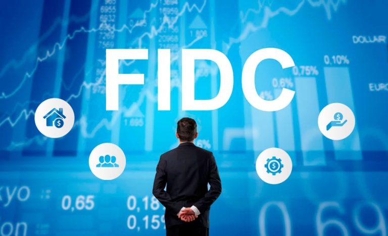 Alta da Selic e mudança de regra vão ajudar a popularizar o FIDC, afirma especialista