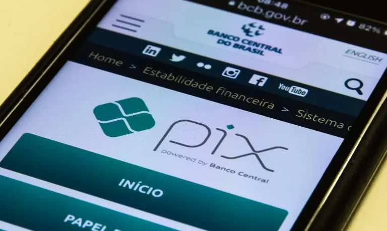 Pix avança como meio de pagamento de dívidas