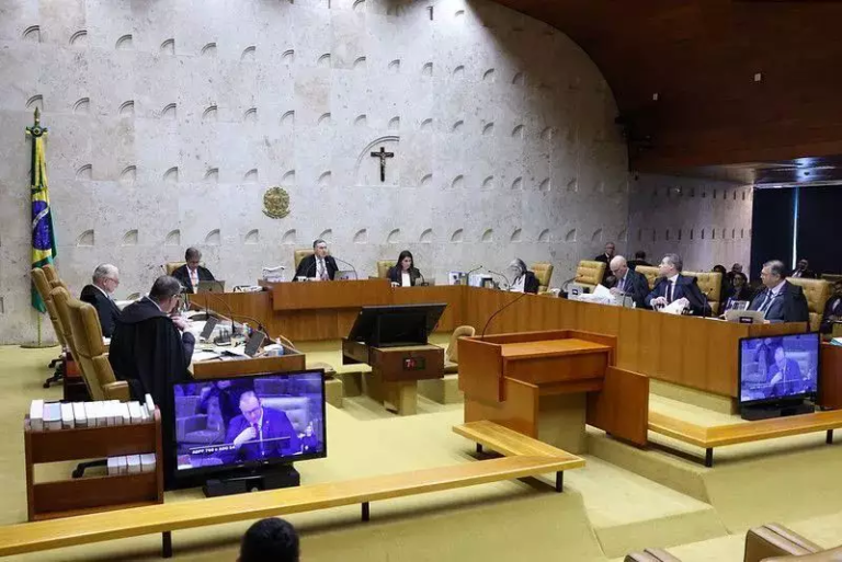 Especialista faz análise sobre paralisação do julgamento da Revisão da Vida Toda no STF