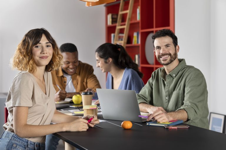 Dia do Jovem reforça a importância da inclusão profissional por meio da Lei da Aprendizagem