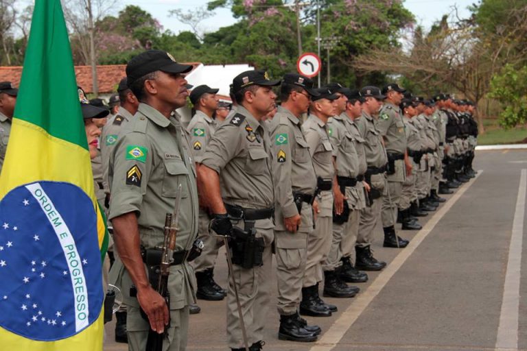 TJ-GO suspende decisão que obrigava uso de câmeras nas fardas de policiais militares