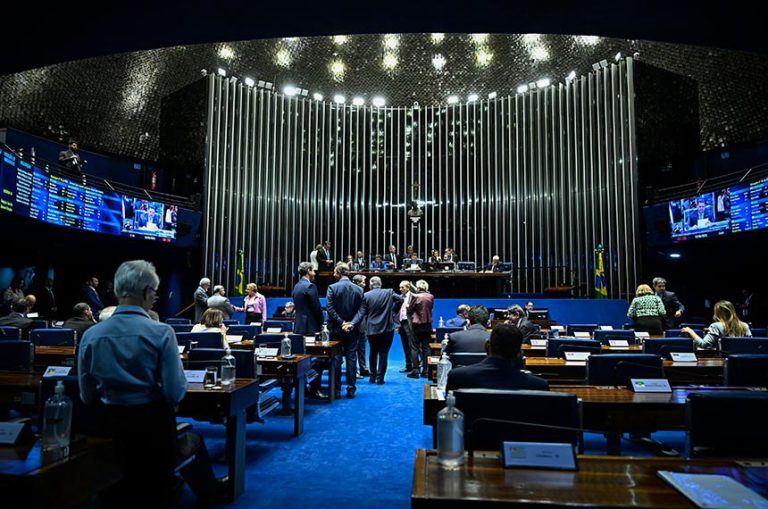 Senado aprova fim de atenuante de idade para penas de estupradores