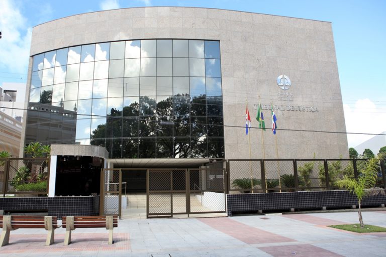 Justiça de Alagoas nega indenização por suposta negativação indevida no SCR do Banco Central